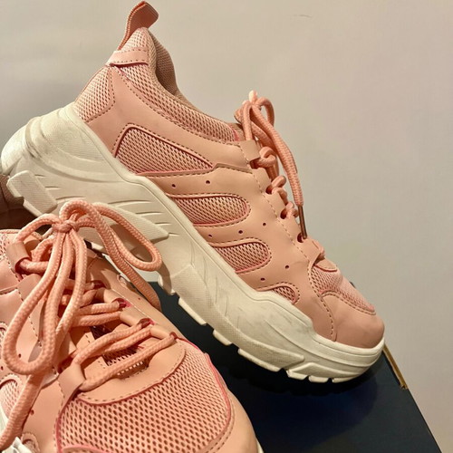Sneakers size 36 spring colors pink like new and black used