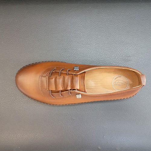 Ballerinas new, genuine leather inside and out, brown