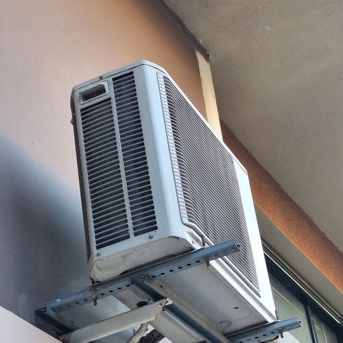 Fuji Inverter Air Condition R410A 24 btu used with Olefini air curtain