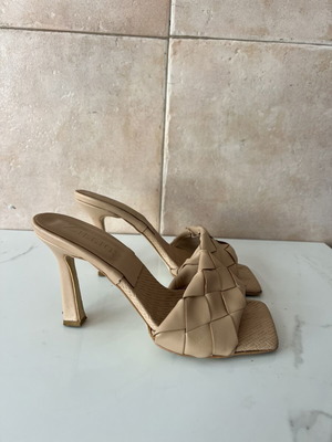 Beige mules
