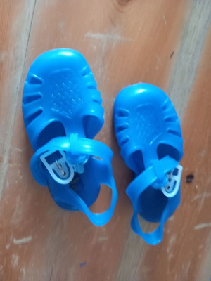 Buffalo children's beach shoes new, sizes 21/22, blue
