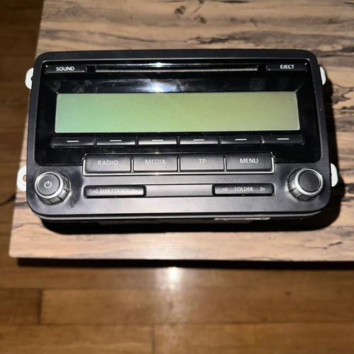 Radio Console CD Player Golf 6 like new, original