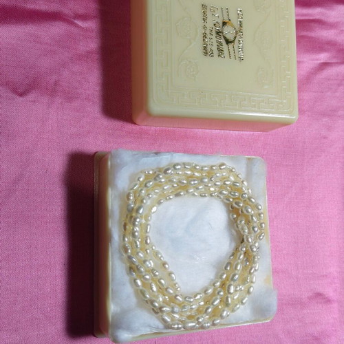 Vintage pearl choker necklace with 3 rows of real Baroque pearls like new