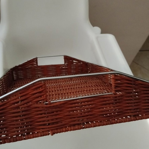 Woven serving tray like new, synthetic rattan with metal frame