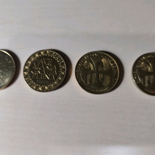 Various coins used, foreign currency