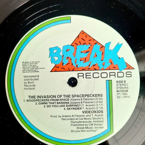 Video Kids The Invasion Of The Spacepeckers LP vinyl like new, Euro-Disco
