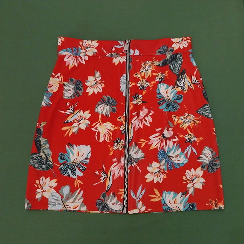 Floral Mini Skirt Size S Like New, Red Background