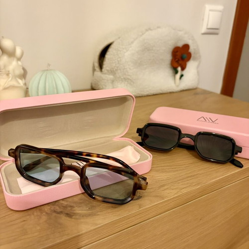 AV Sunglasses set new, multicolor
