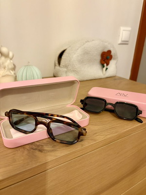AV Sunglasses set new, multicolor