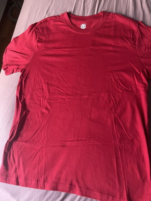 Tshirt Element size M like new, red