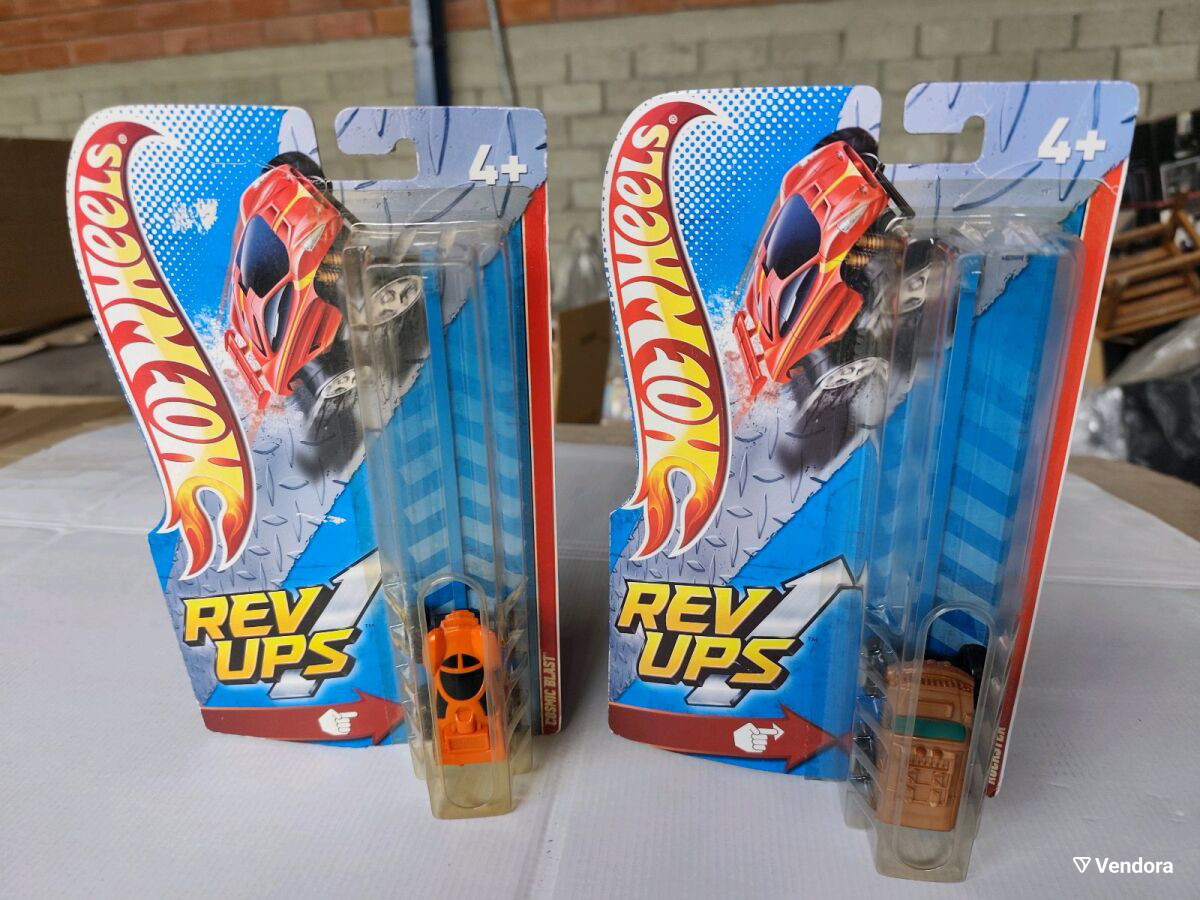 HOT WHEELS REV UPS МАГНИТНИ АВТОМОБИЛИ… € 14,00