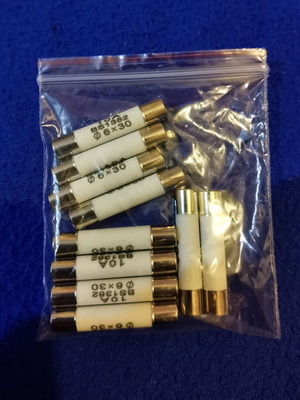 Κεραμικοί ασφαλειοδιακόπτες 10A (6x30mm) νέοι, σετ 10 τεμάχια