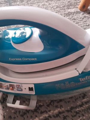 Tefal iron slightly used