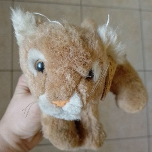WWF Plush Lioness Like New