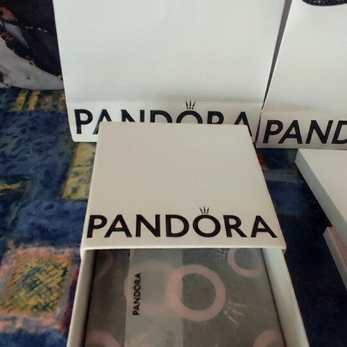 Pandora boxes and bags like new, set of 3 boxes and 3 bags