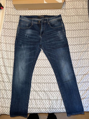 Max & Lily men's blue denim regular fit jeans like new