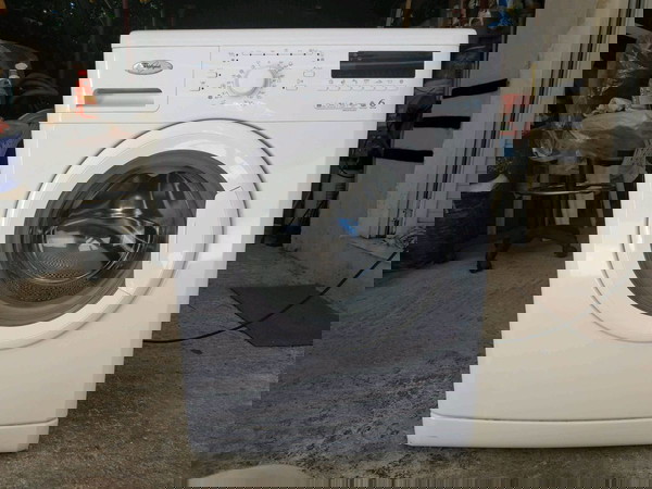 ΠΛΥΝΤΉΡΙΟ ΡΟΎΧΩΝ WHIRLPOOL