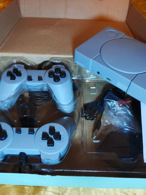P1 Mini Game Console retro style PS1