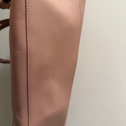 Michael Kors pink shoulder bag like new with detachable strap
