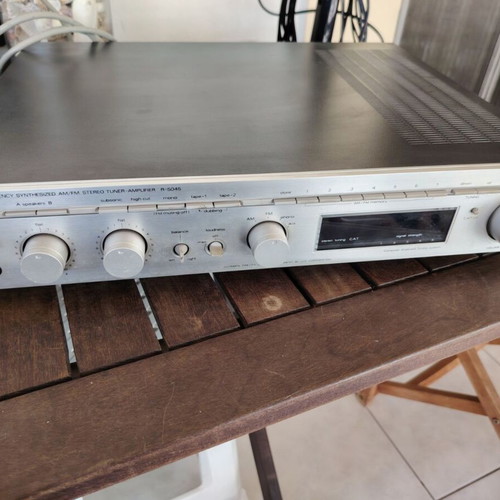 Luxman R-5045 radio amplifier like new