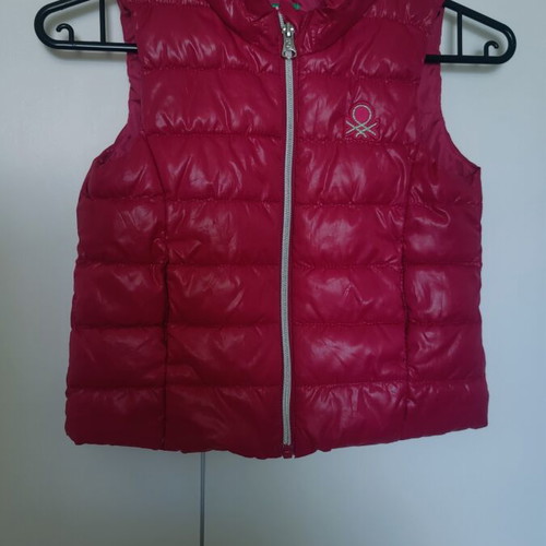 Benetton vest for 2-3 years like new