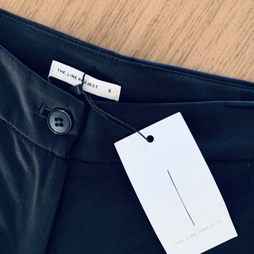 The Line Project black capri pants size S new