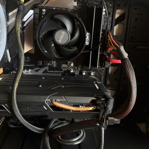 Gaming Desktop PC like new with Ryzen 5 2600 and NVIDIA GeForce 1050TI