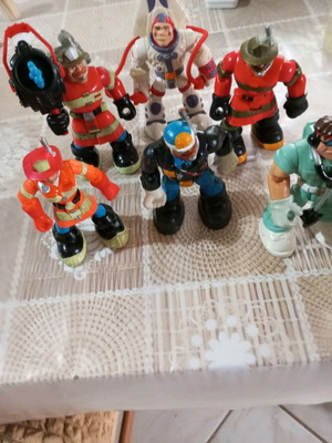 Φιγούρες μεταχειρισμένες, πακέτο όλα μαζί σε καλή κατάσταση