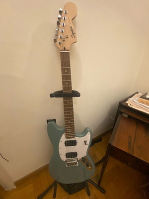 Squier Mustang by Fender used, barely played
