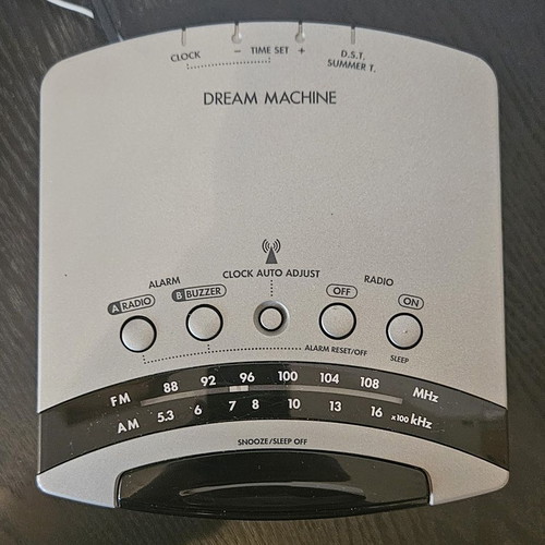 Sony radio alarm clock like new