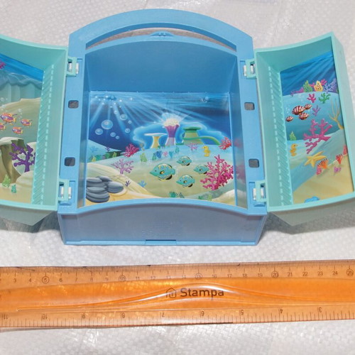 Playmobil Aquarium Cabinet used with accessory for mermaid set