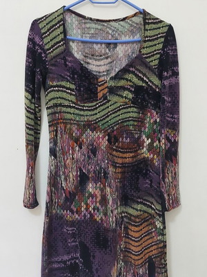 Lightweight women's dress like new, size S/M, multicolor