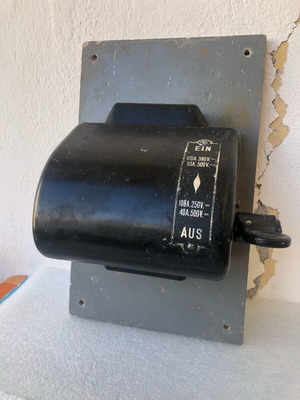 Three-phase 100A switch used, bakelite knife type on marble panel