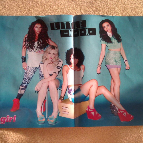 Little Mix & Jake Bugg poster like new, size 42x28