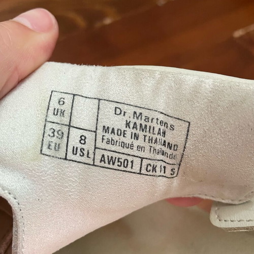 Dr. Martens Kamilah off-white sandals like new, size 39