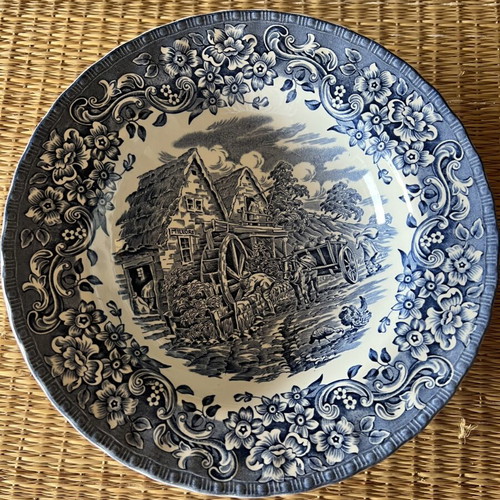 Vintage Royal Tudor Ware 21-Piece Dinner Set 17th Century England Ironstone