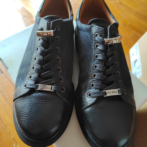 Pitbull leather sneakers size 43 like new, black