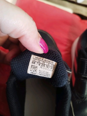 Παπούτσια Adidas αθλητικά για κορίτσι σαν καινούργια, μέγεθος 25, μπλε ροζ