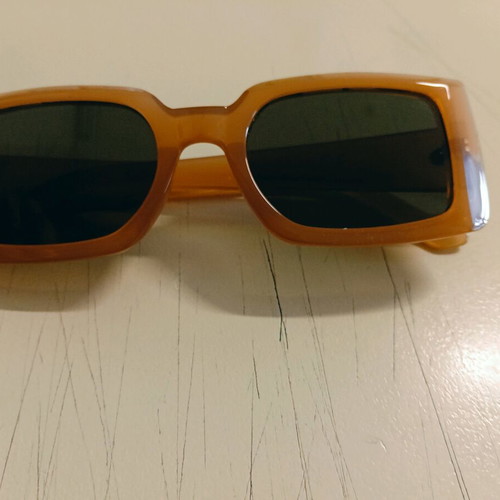 Pervedere two pairs of sunglasses like new, beige and orange