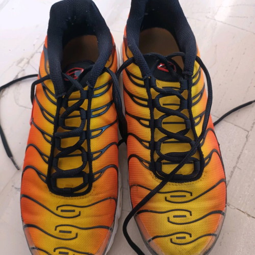 Nike Air Max Plus Sunset size 44 like new, black and orange sneakers