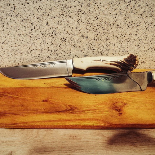 Handmade knives by Master Bai Dobri with Dulo family symbols
