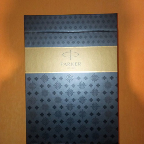 Parker British Collection luxury gift set with pen and organiser