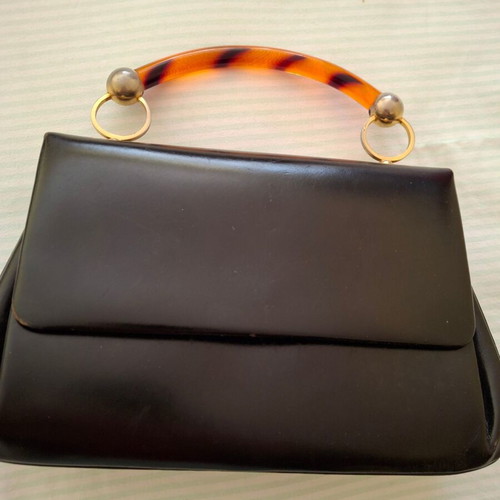 Black leather vintage handbag like new