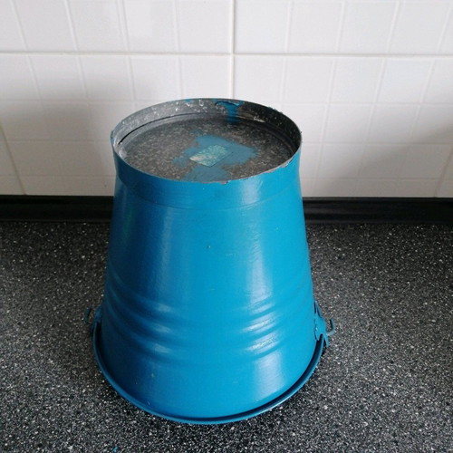 Metal bucket like new, blue island style color