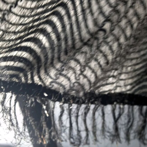Zebre scarf like new, black and white, long, distinctive