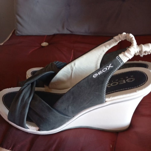 Geox women's sandals size 39 used, gray, platform style