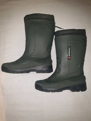 Spirale Kids Boots size 36 like new green