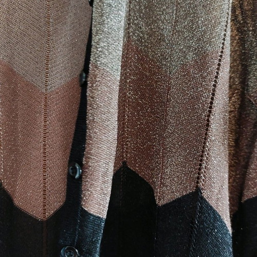 Cardigan used with thin fabric and gold thread, size XL