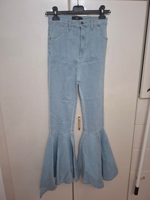 Collectiva Noir jeans like new, turquoise, size L with bell design