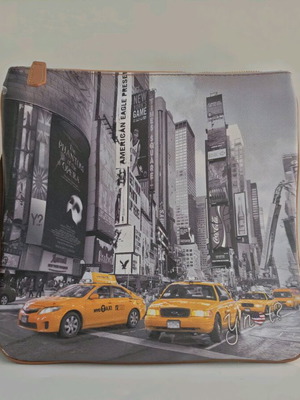 Y Not? New York Taxi Messenger Bag like new, colorful shoulder